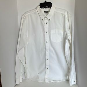Eddie Bauer long sleeve white button down relaxed fit  shirt Men’s size L